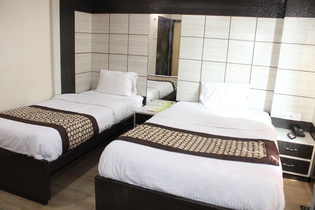 Hotel Square Park Dibrugarh Exteriör bild