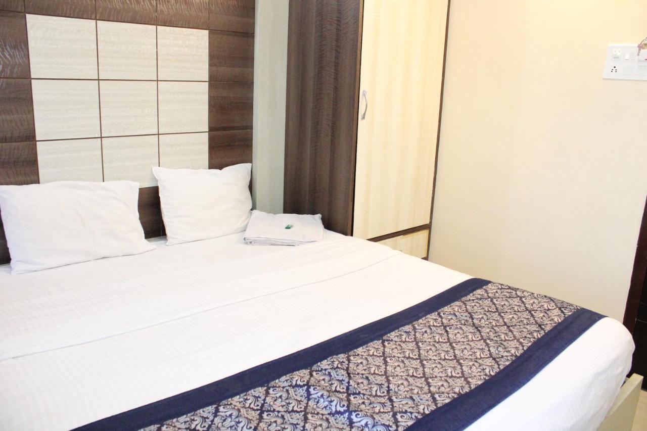 Hotel Square Park Dibrugarh Exteriör bild