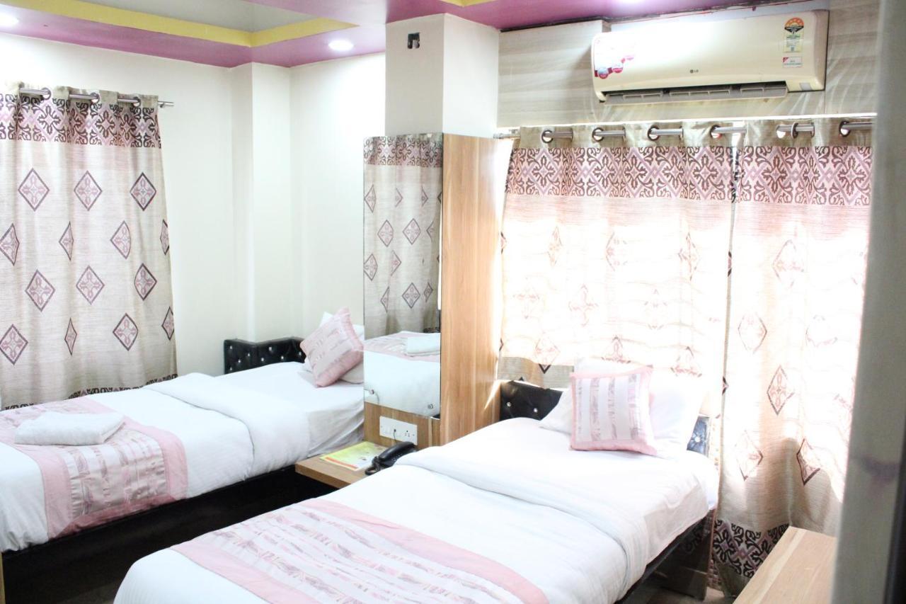 Hotel Square Park Dibrugarh Exteriör bild